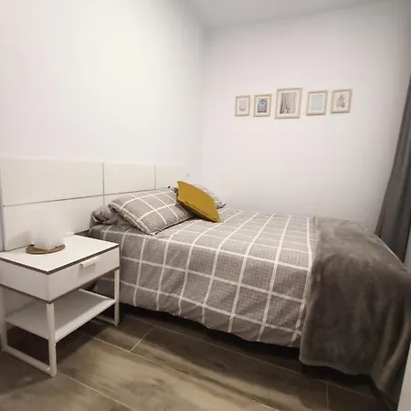 A Precioso Apartamento Independiente * تيلدي