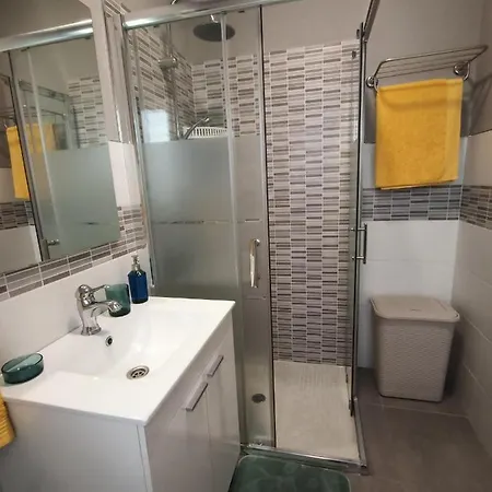 A Precioso Apartamento Independiente شقة