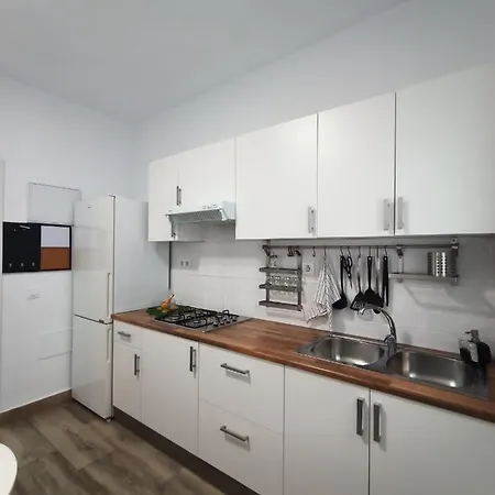 A Precioso Apartamento Independiente شقة تيلدي